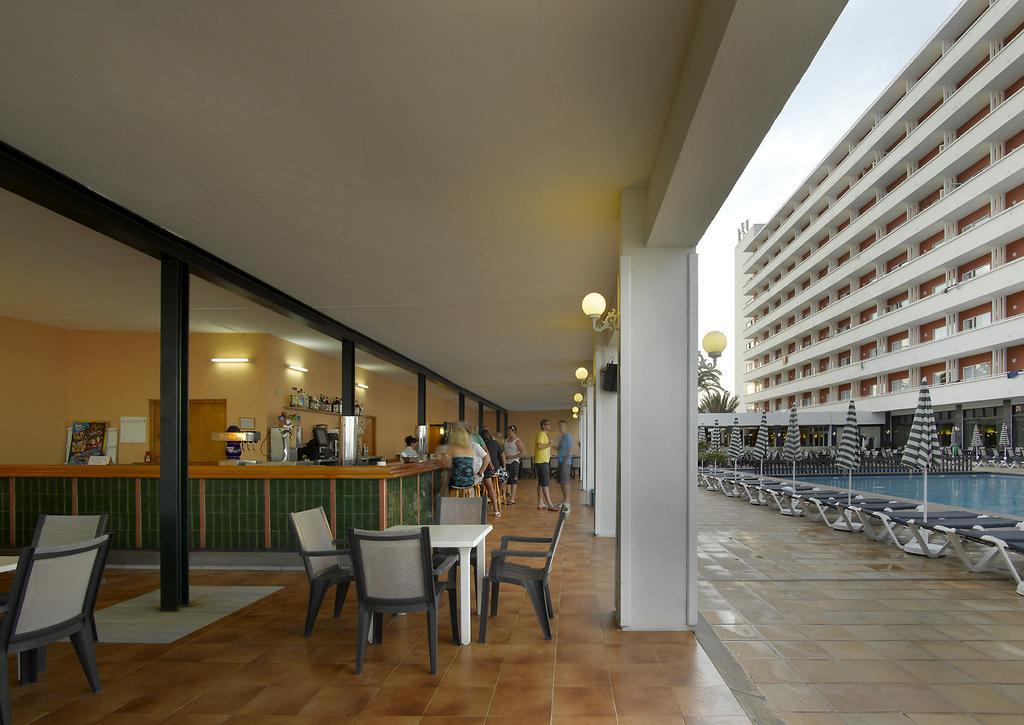 แกรนด์ พัลลาเดียม ไวท์ ไอส์แลนด์ Hotel ปลายาเดนบอสซา ภายนอก รูปภาพ